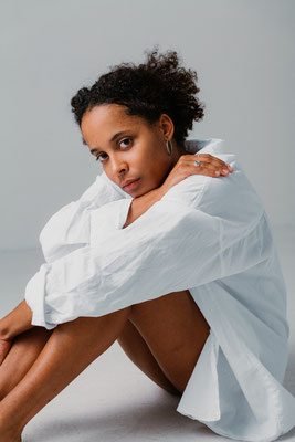 Pia Amofa-Antwi actress headshot represented by Walcher Management