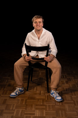 Philipp Franck actor headshot represented by Walcher Management