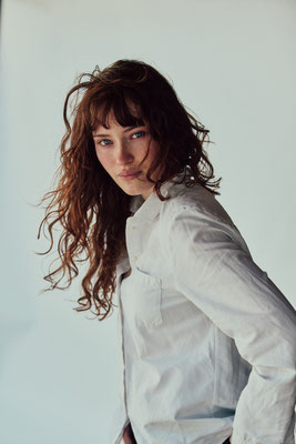 Lina Fritzen actress headshot represented by Walcher Management