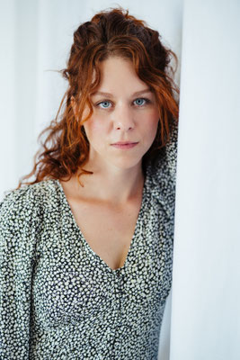Johanna Graen actress headshot represented by Walcher Management