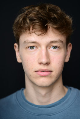 Jakob Wimberger actor headshot represented by Walcher Management