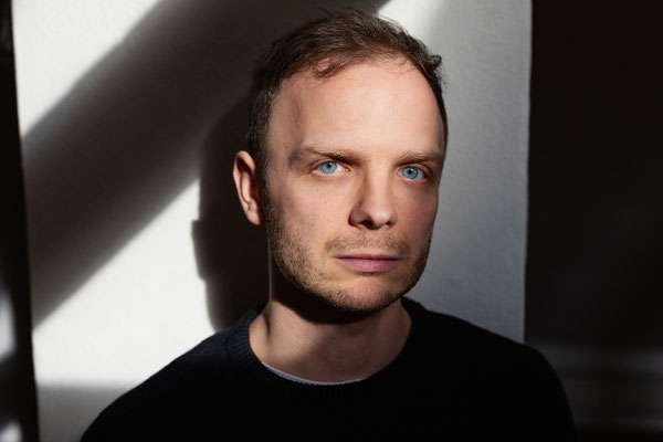 Fabian Baecker actor headshot represented by Walcher Management