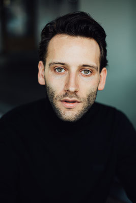 Tim Borys actor headshot represented by Walcher Management