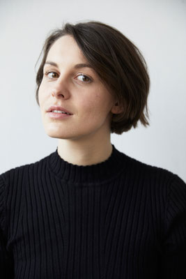 Lorena Handschin actress headshot represented by Walcher Management