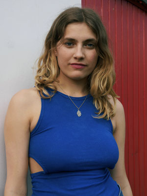 Tara Leiberg actress headshot represented by Walcher Management