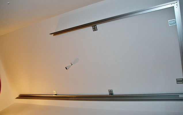 So wird ein beleuchtetes Deckenbild bzw. eine LED Lichtdecke montiert