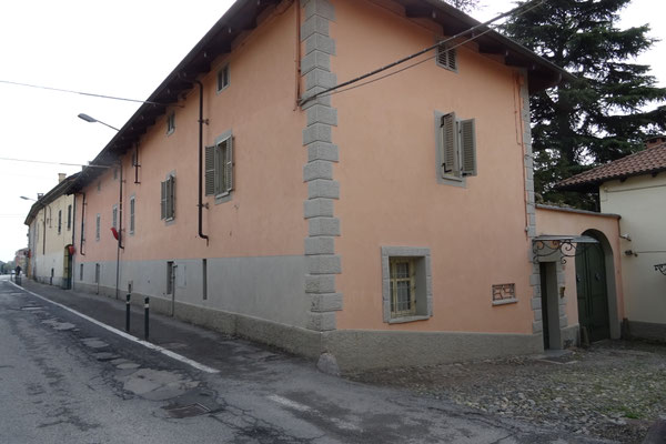 La maison d'habitation d'Alpignan, côté rue. (Photo JL Sartre 2016)