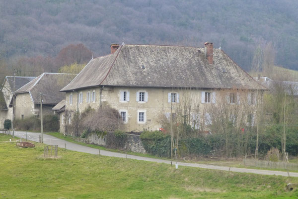 La maison de Vilette où vivait "la tante de Vilette", une soeur du beau-frère Michaud du colonel.  (Photo Jl Sartre 2015).
