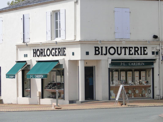 http://www.aizyshop.fr/enseignes/bijouterie-horlogerie-jl-cardrin/