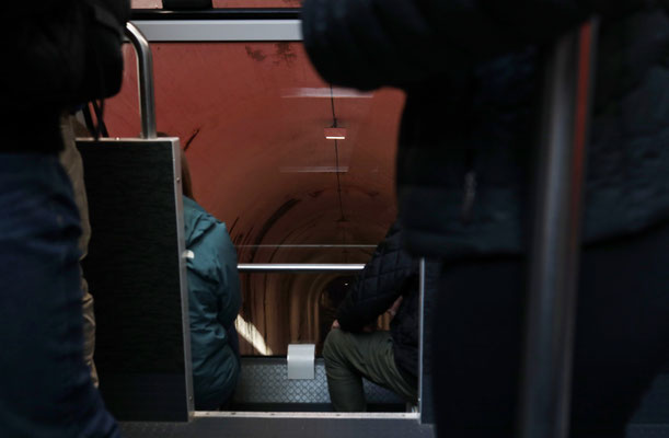 dann wieder im Tunnel
