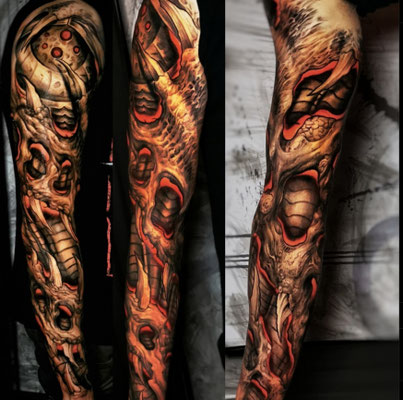 Josh Vangore Dark Art Photografie Hamburg Tätowierer Tätowieren Tattoo Giger Biomechanik Horror Realismus Biomechanik Bioorganik Biomechanic Bioorganic Gigermech H.r. Giger Alien