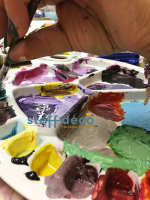 Tavolozza colorata, ottenuta durante il corso sulla composizione del colore di Stefania Dal Mas-Steff Decò