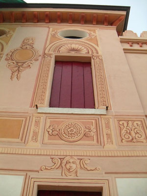 Decorazione fatta con pittura ai silicati, esterno