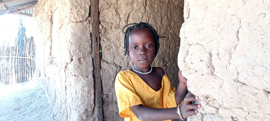 Mädchen in Eloubaline, Senegal