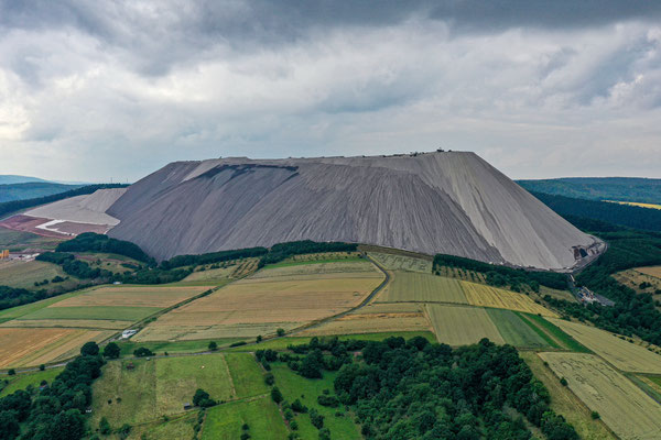 "Monte Kali", Abraumhalde, Kali-Bergbau, Heringen, Germany