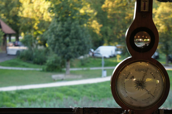 Posten_02_Sarah Descombes