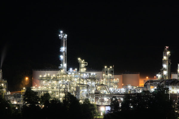 Neuhaus Bruno - Raffinierte_Raffinerie