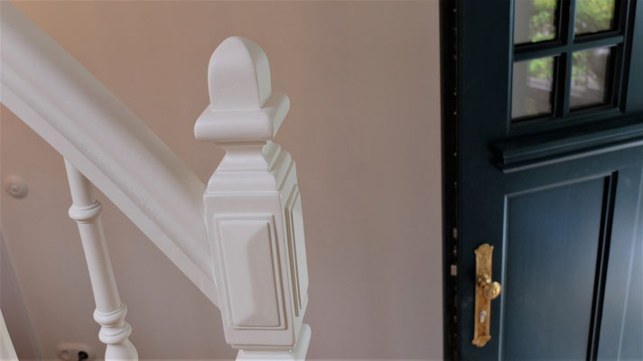Escalier restauré, laqué et vernis