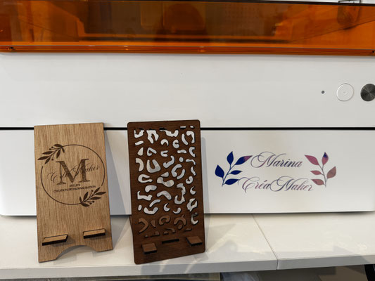 Marina CréaMaker - Création support téléphone en bois