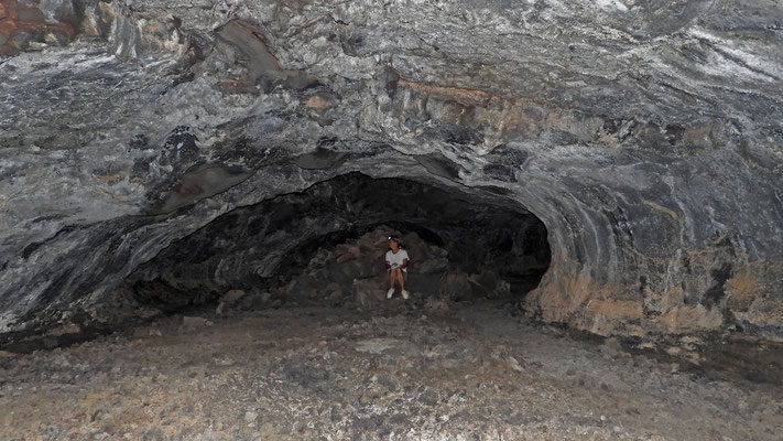 Cueva de los Naturalistas