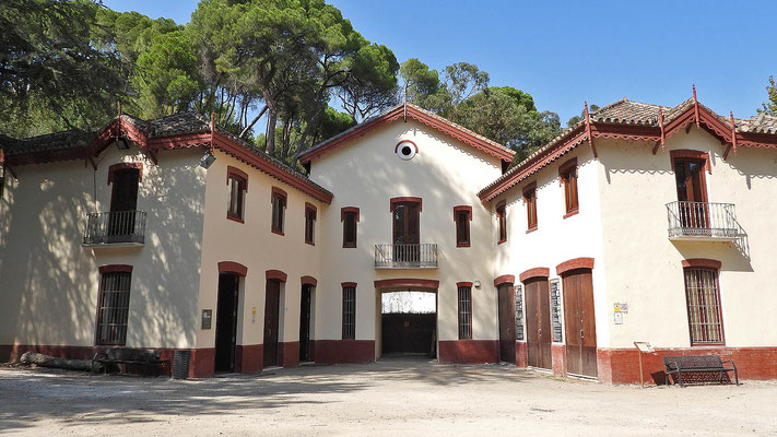 Botanischer Garten Malaga - die Casa del Administrado beherbergt eine Ausstellung ...