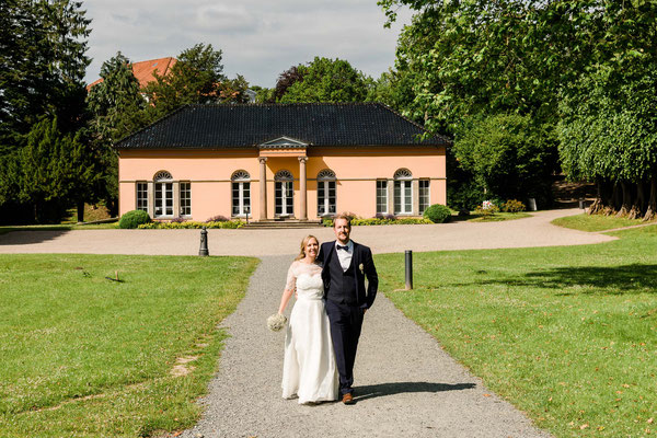 Brautpaarshooting vor dem Schloss Glücksburg