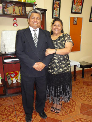 NUESTROS PASTORES GENERALES