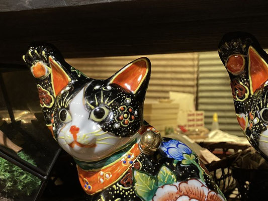 ハチワレ招き猫の通販 - 普段つかいの工芸と和雑貨|和雑貨の環 ハチワレ招き猫の通販 - 普段つかいの工芸と和雑貨|和雑貨の環