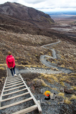 Tongariro Alpine Crossing, iso 100, f 10, 1/100s