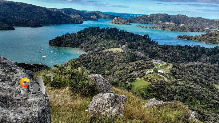 Whangaroa Harbour, iso 100, f 10.0, 1/100s