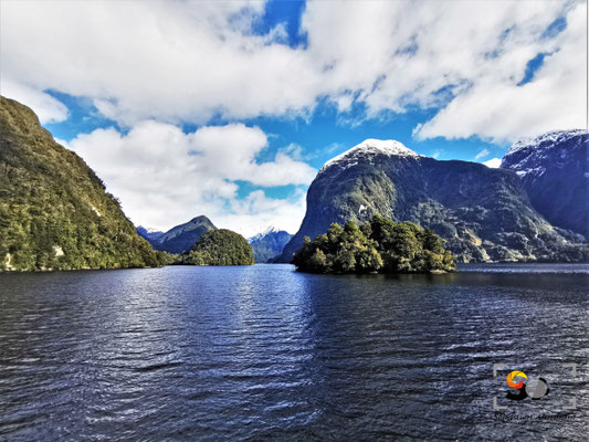 Fiordland, iso 100, f 9, 1/300s