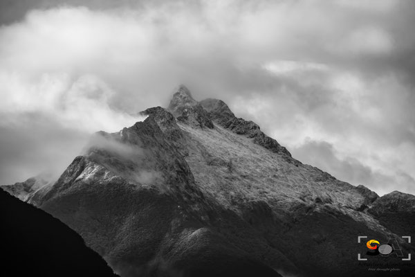 Fiordland, iso 400, f 10, 1/400s