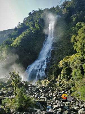 Fiordland, iso 100, f 9, 1/300s