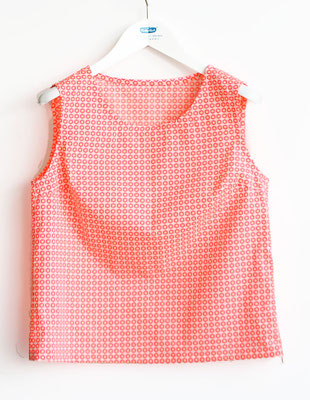 タイトブラウス②3627 胸囲92×着丈48㎝　¥8,120 綿100%フランス製生地
