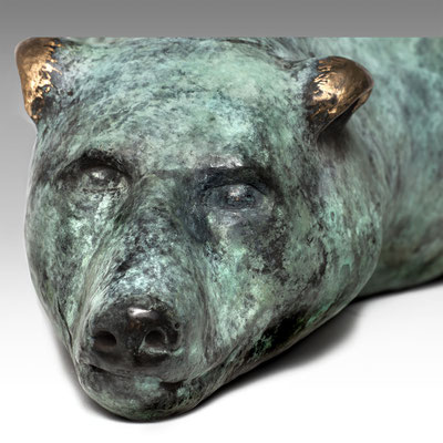 Willemien Fransen Bronze sculpture Polar Bear 70x35 cm