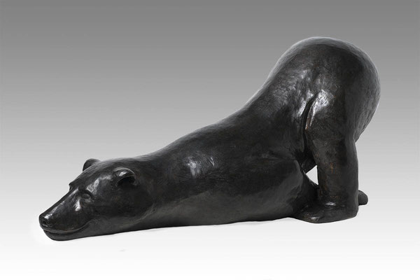 Willemien Fransen Bronze sculpture Polar Bear 70x35 cm