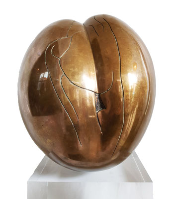 Ton Voortman, Vruchtvlees, bronze, 50x32 cm. Unique