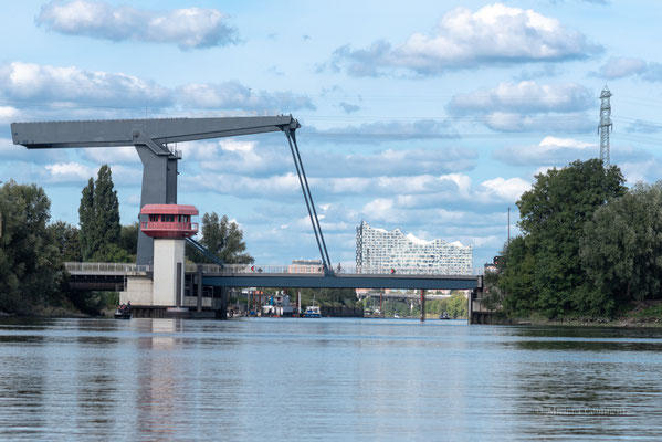 Die Elbphilharmonie vom Rheierstieg