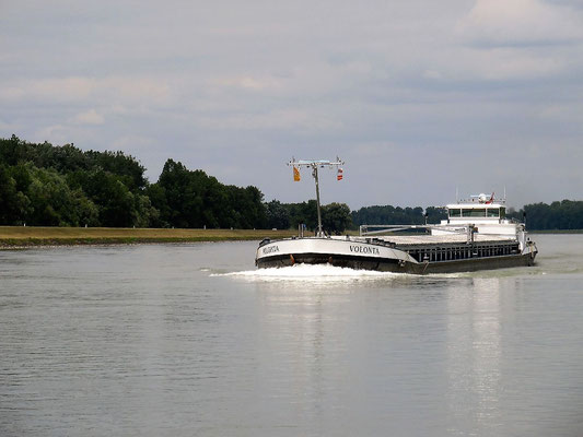 Wir hatten nicht gedacht, das diese Weite und soviel Wasser nach den engen Kanälen auch Freude auslösen kann