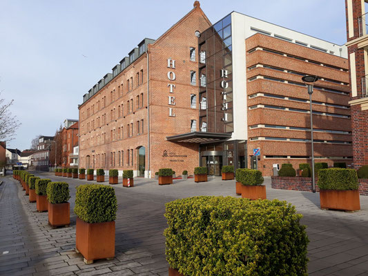 Hotel "Hafenspeicher"- mit Blick auf den Cityhafen 