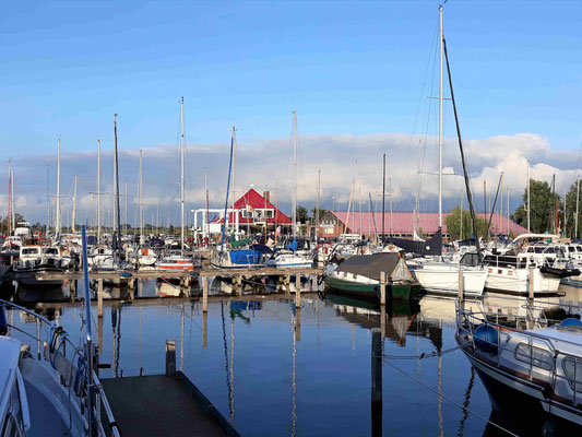 Hafen "Zwaansmeerpolder"