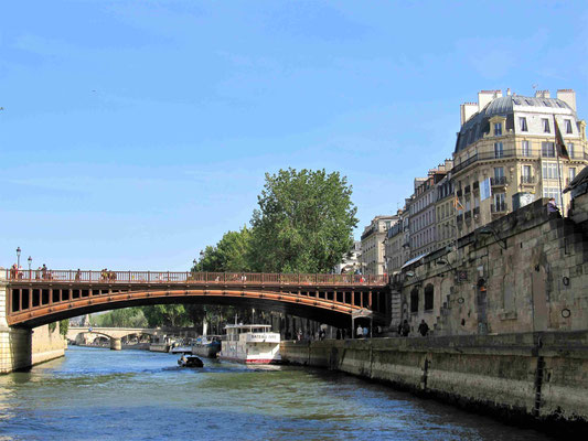 "Pont au Double" auf der Höhe von Notre-Dame. Der Maut über die Brücke betrug damals einen "doppelten" Denier