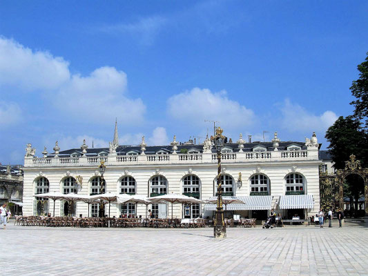 ... Place de Stanislas, welches Gebäude ...