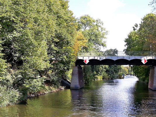 Die Idee, das romantisch/schöne Wasserstraßennetz Berlin mit der Papagena zu erkunden, kommt auf die Wunschliste