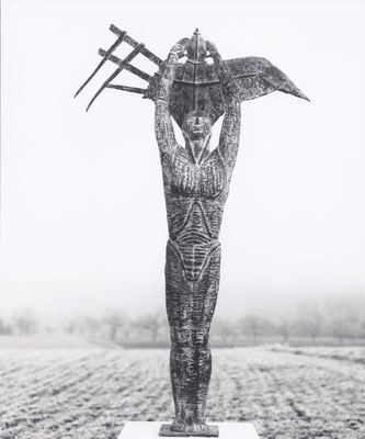 Frau mit Flügelskelett, 1988 (#174)