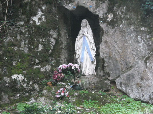 La Vierge à Eaux Chaudes.