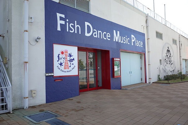 Fish Dance Music Place ファサード