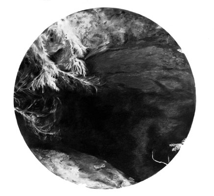 Cavité, fusain sur papier, 130 x 130 cm, 2011