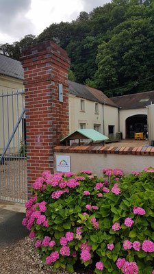 visit-winery-vineyard-cellar-Loire-Valley-wine-tours-wine-tasting-Tours-Vouvray-Amboise-Myriam-Fouasse-Robert