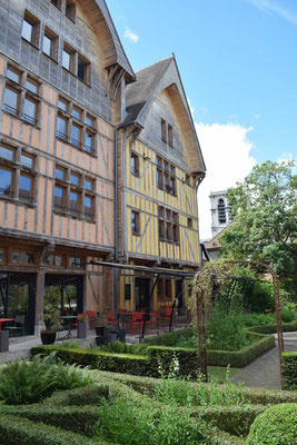 Troyes-timbered-houses-Champagne